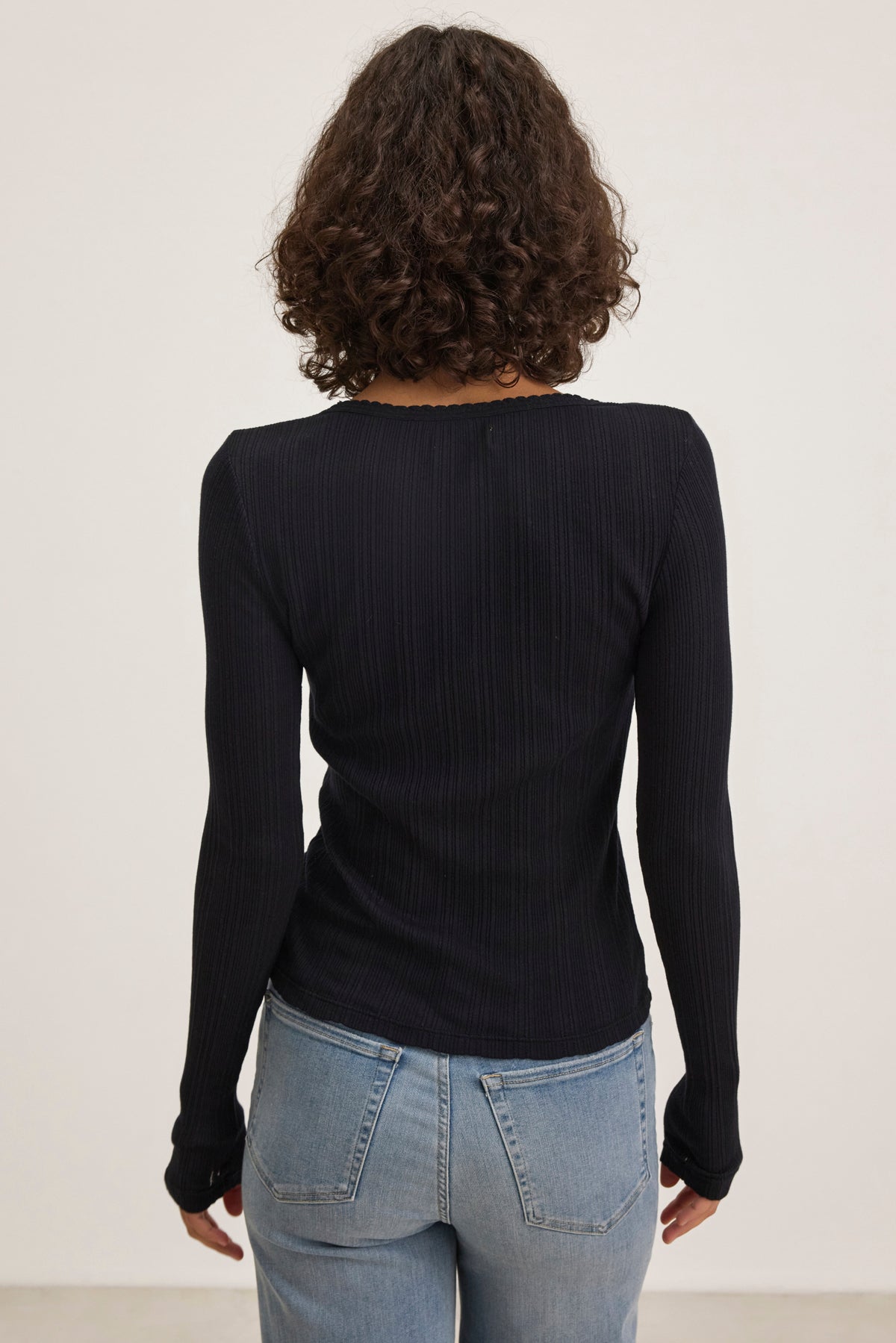 MAURI POINTELLE TEE