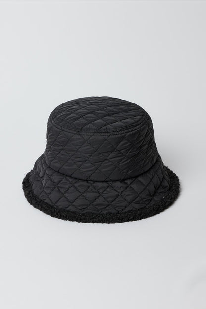 QUILTED BUCKET HAT