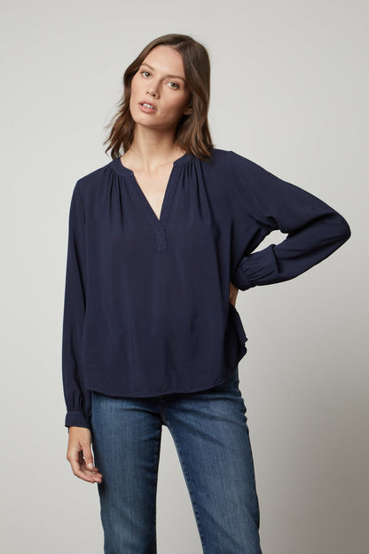 POSIE SPLIT NECK BLOUSE