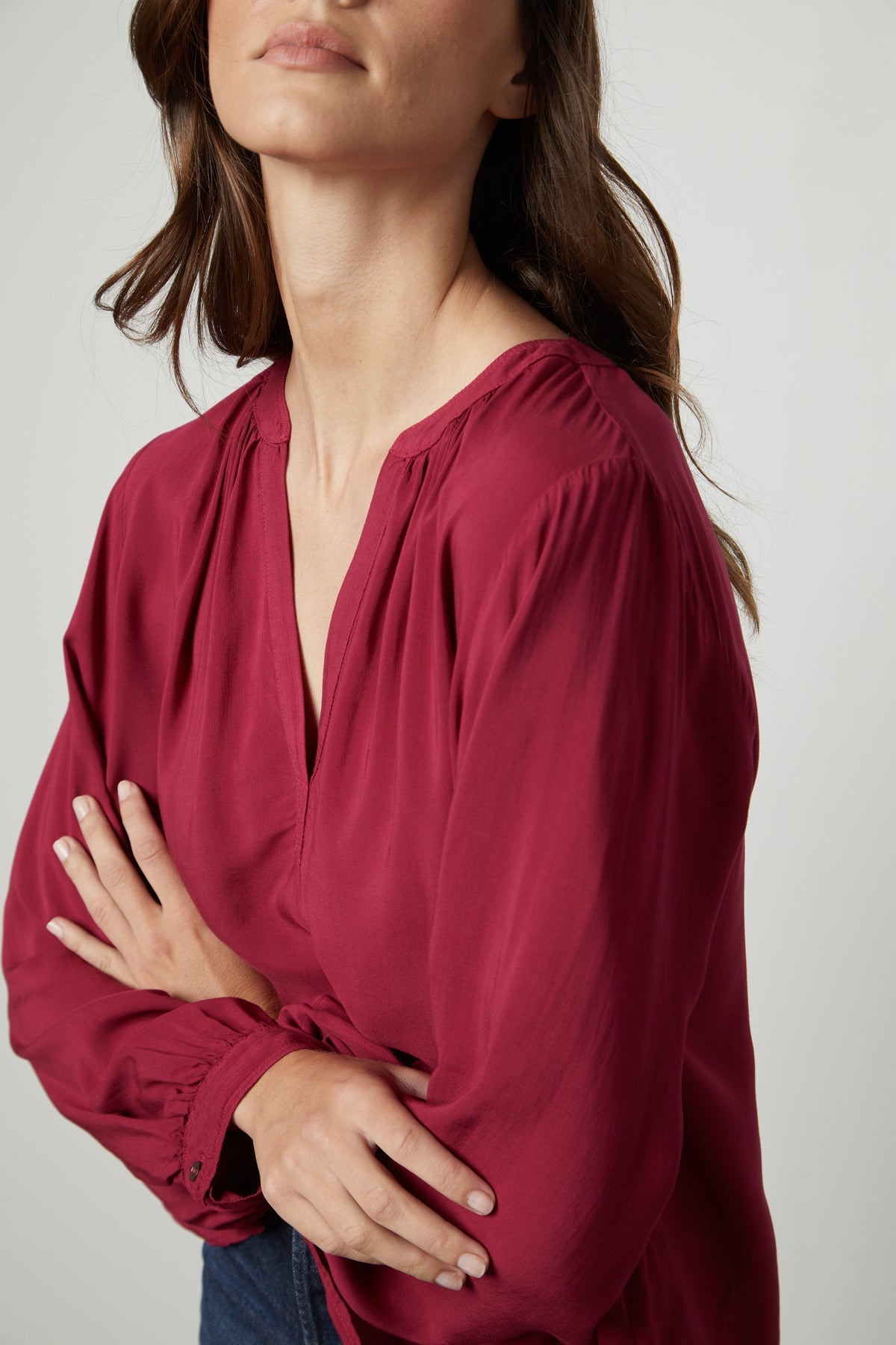 POSIE SPLIT NECK BLOUSE