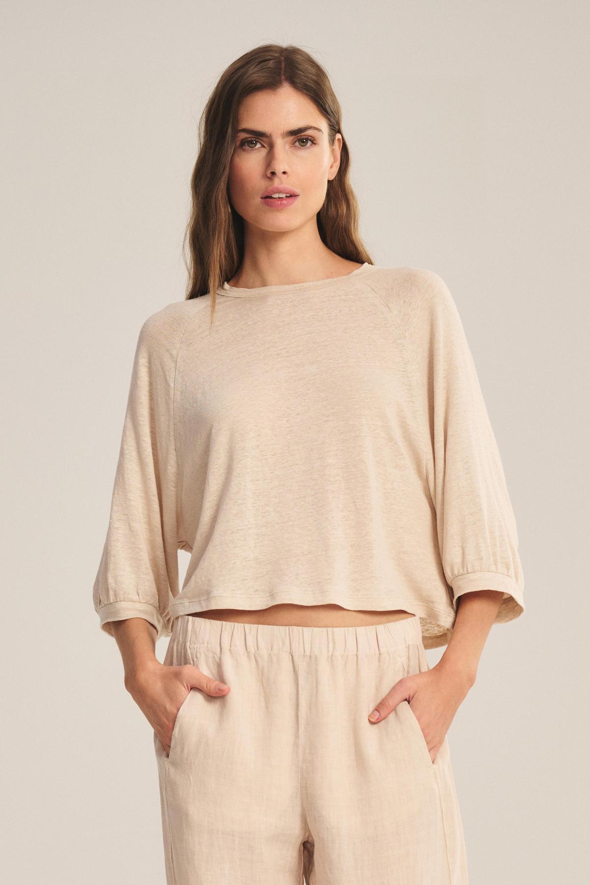 SHELLY TEE