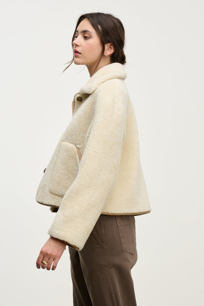 AMARA SHERPA REVERSIBLE JACKET