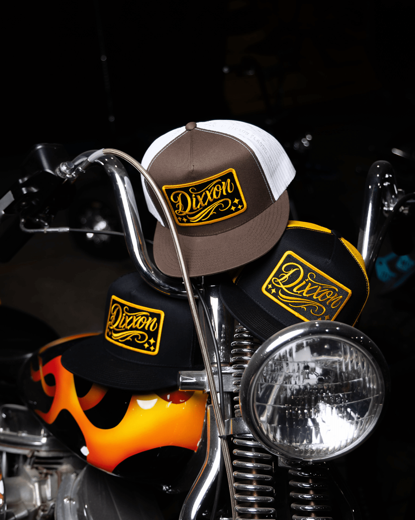 Slammed Flat Bill Trucker Snapback - Gold & Black