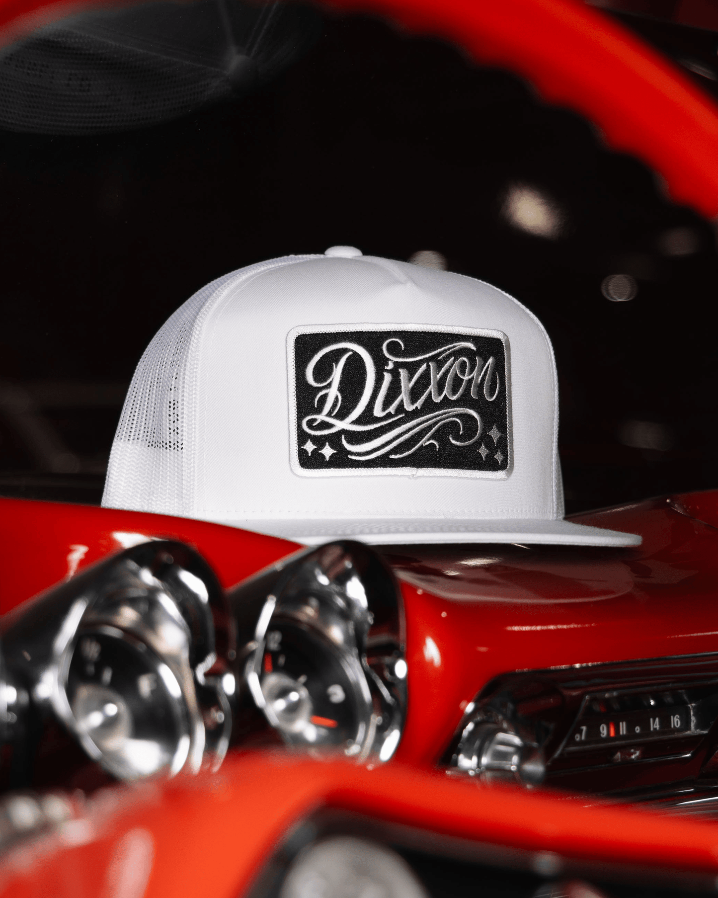Slammed Flat Bill Trucker Snapback - White & Black