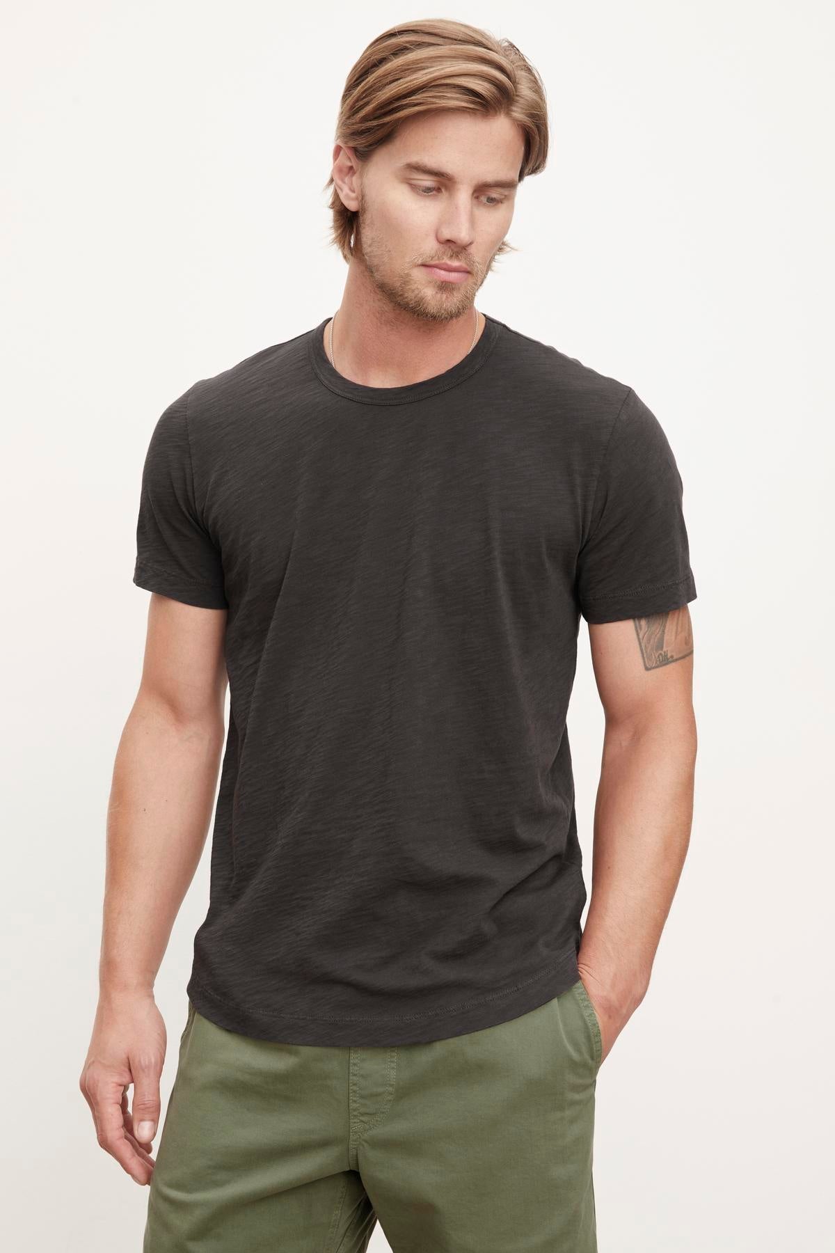 AMARO TEE