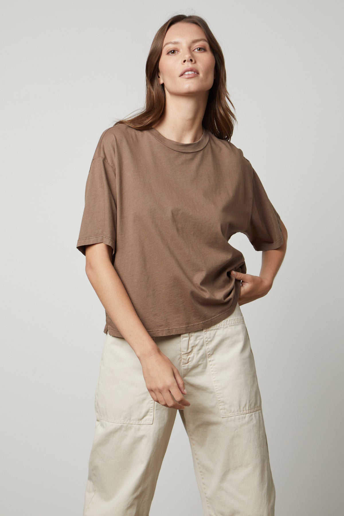 CLARAH CREW NECK TEE