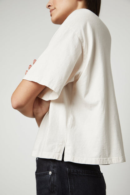 CLARAH CREW NECK TEE
