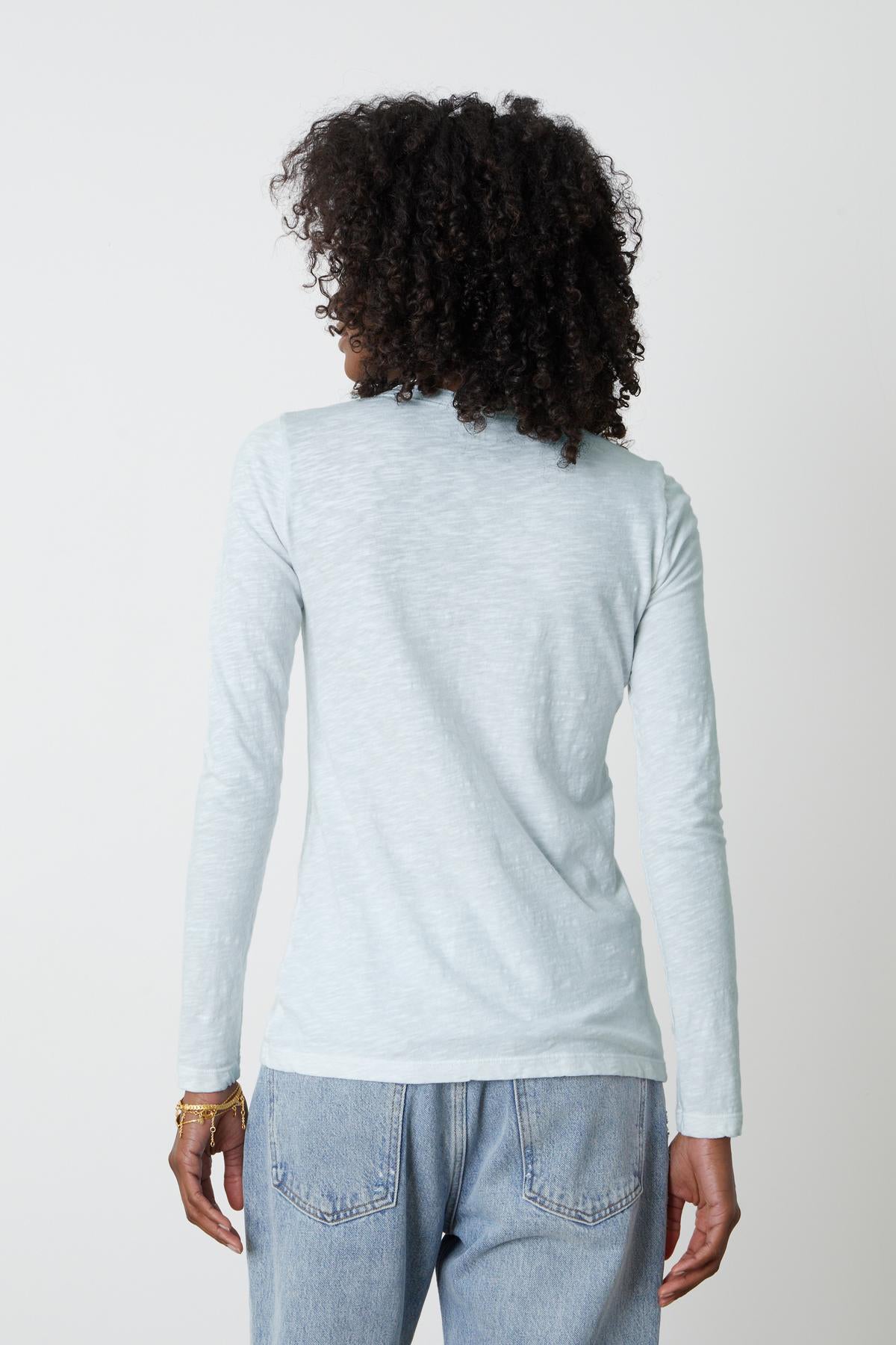 LIZZIE TEE