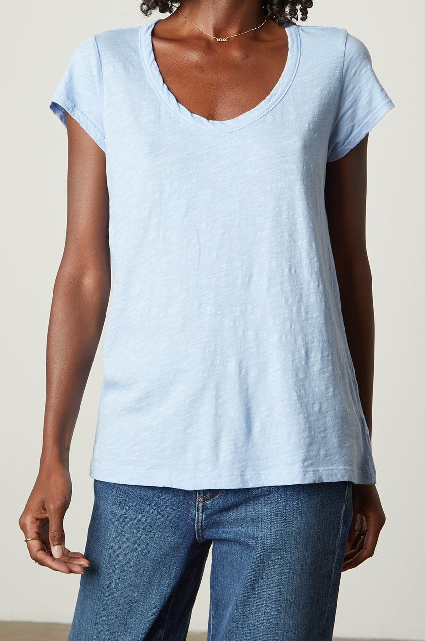 KIRA TEE