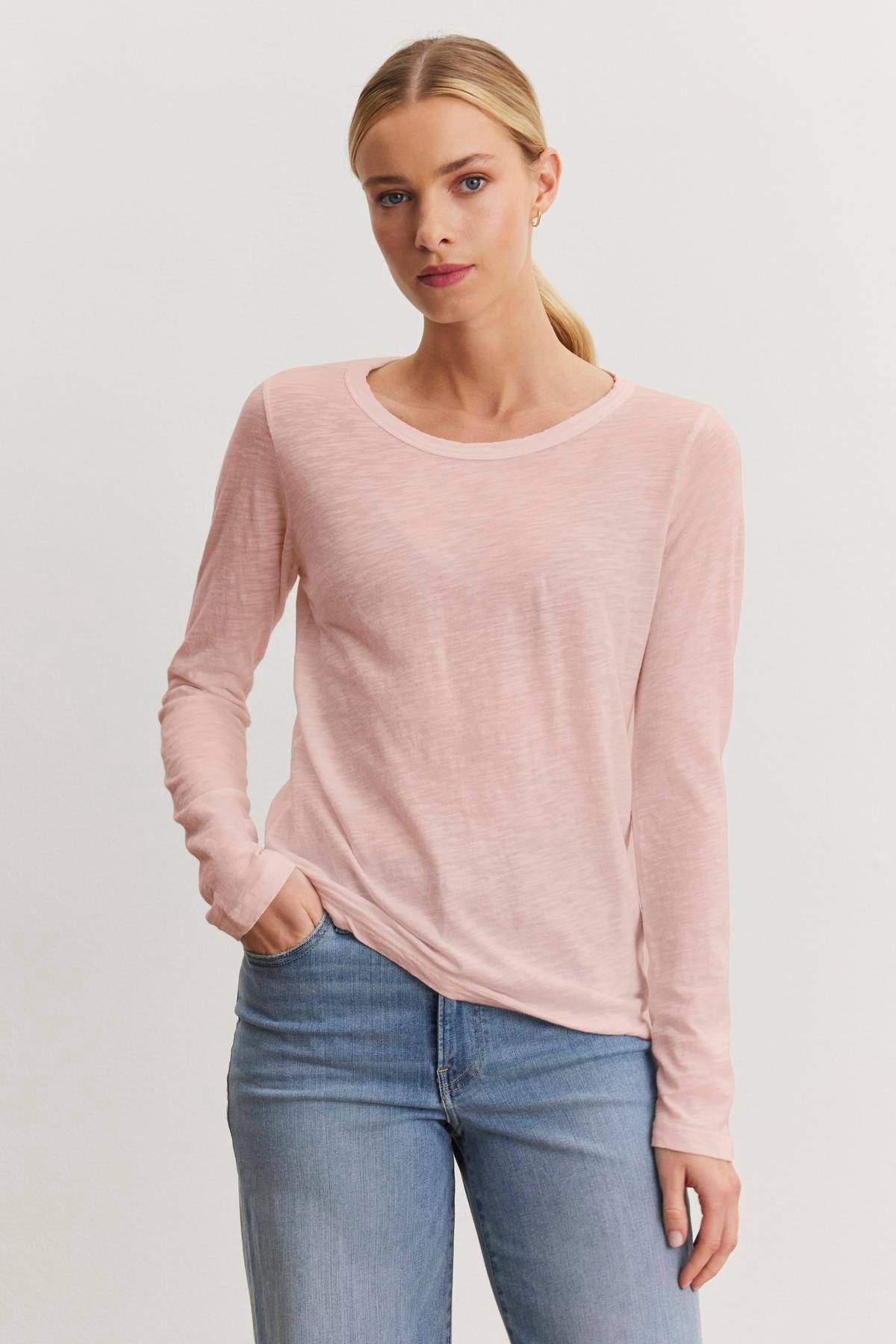 LIZZIE TEE