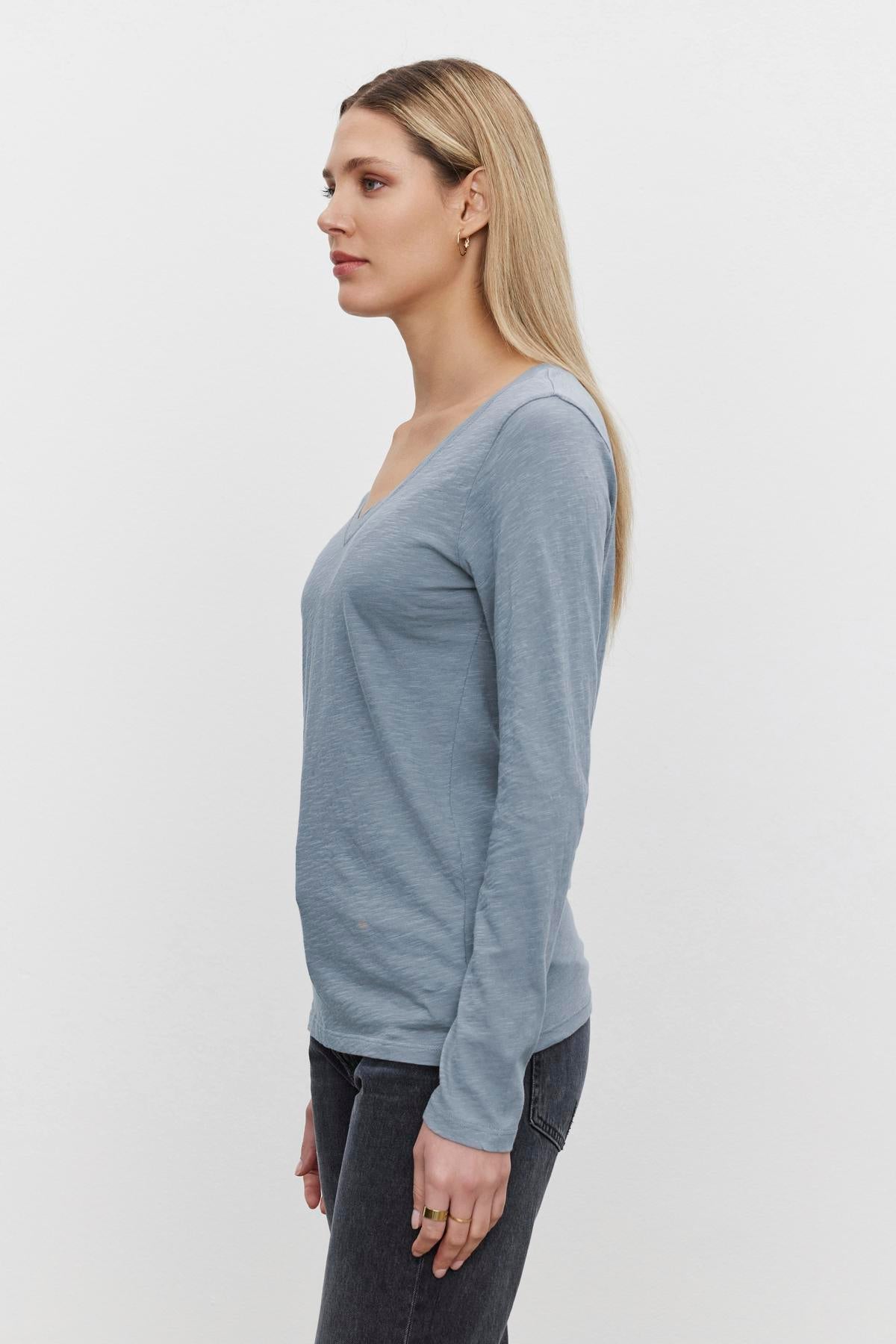 BLAIRE TEE