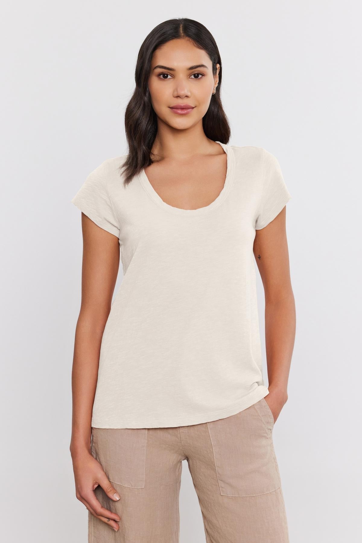 KIRA TEE