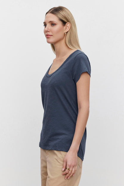 KIRA TEE