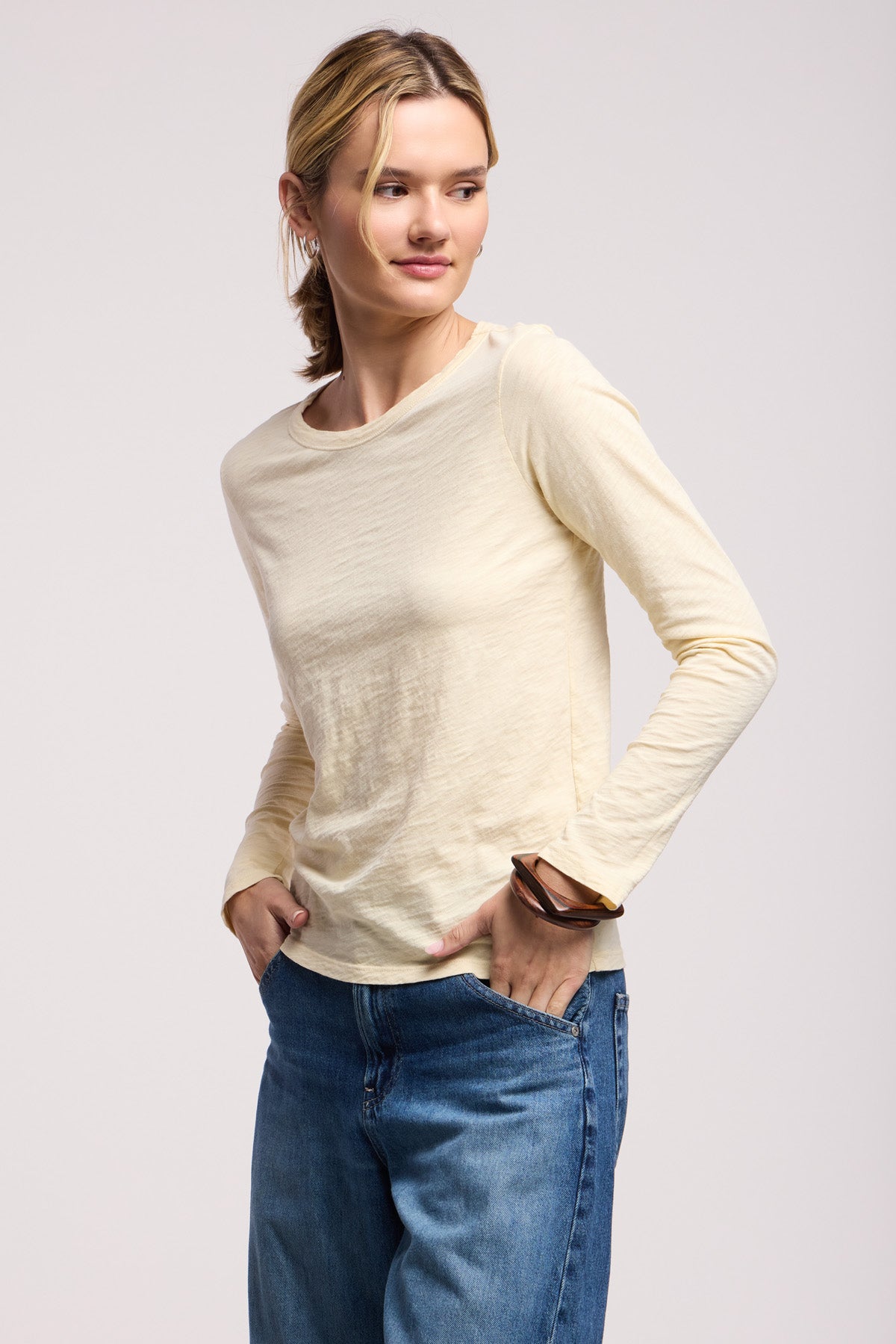 LIZZIE TEE
