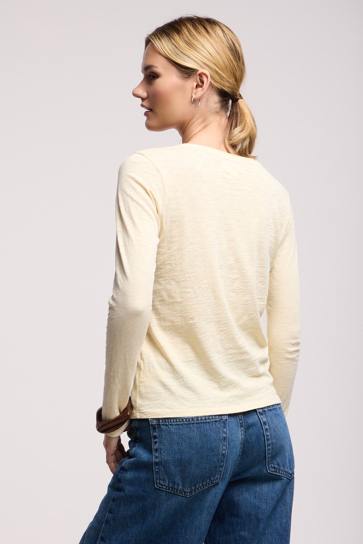 LIZZIE TEE