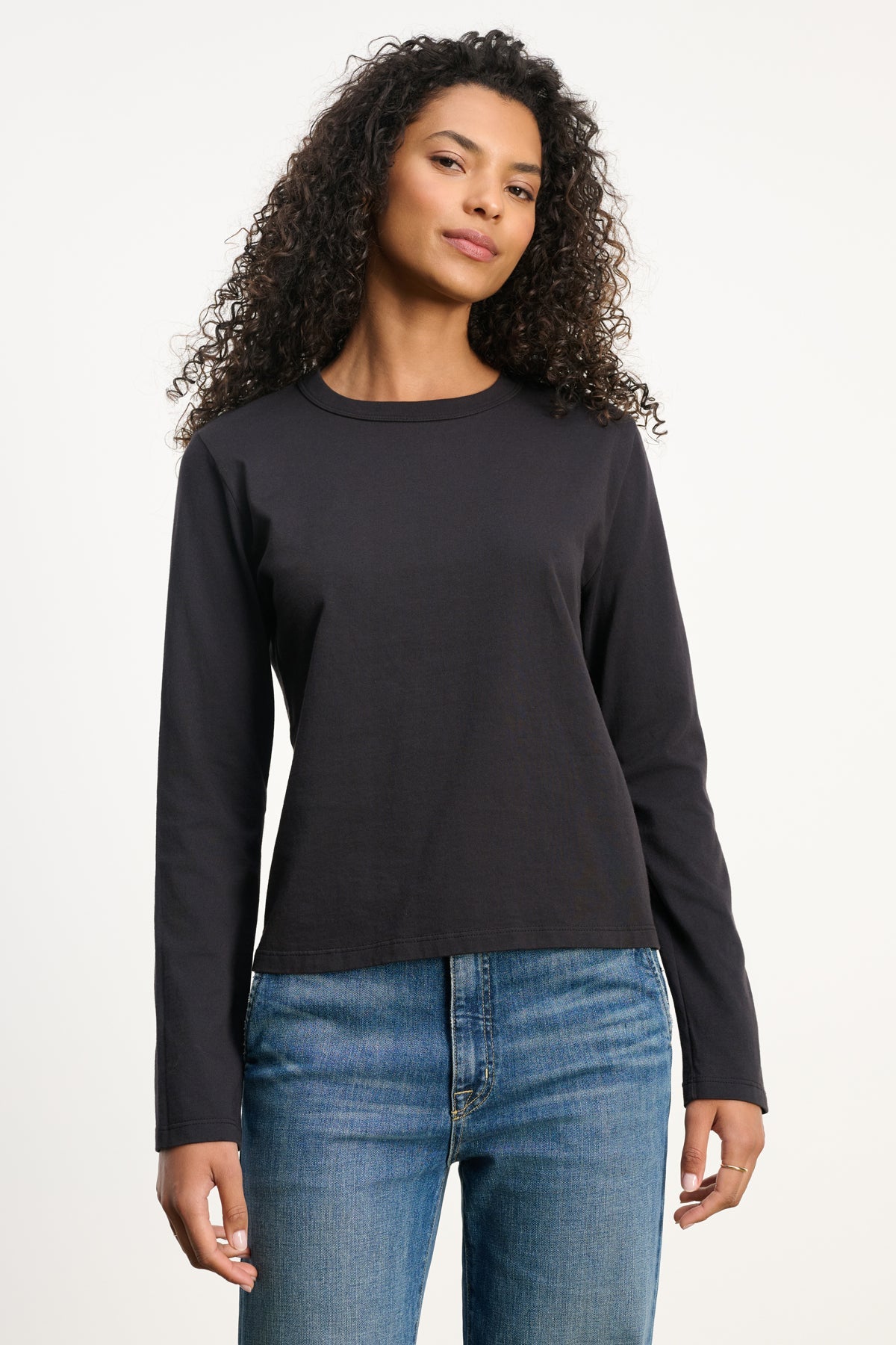 SUSANNA TEE