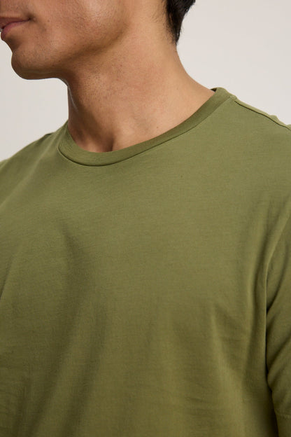HOWARD TEE
