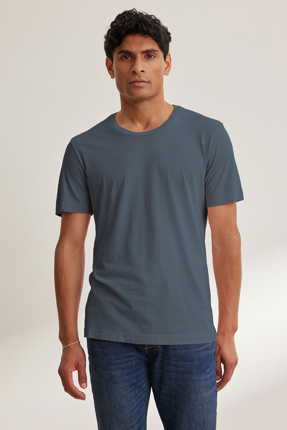 HOWARD TEE