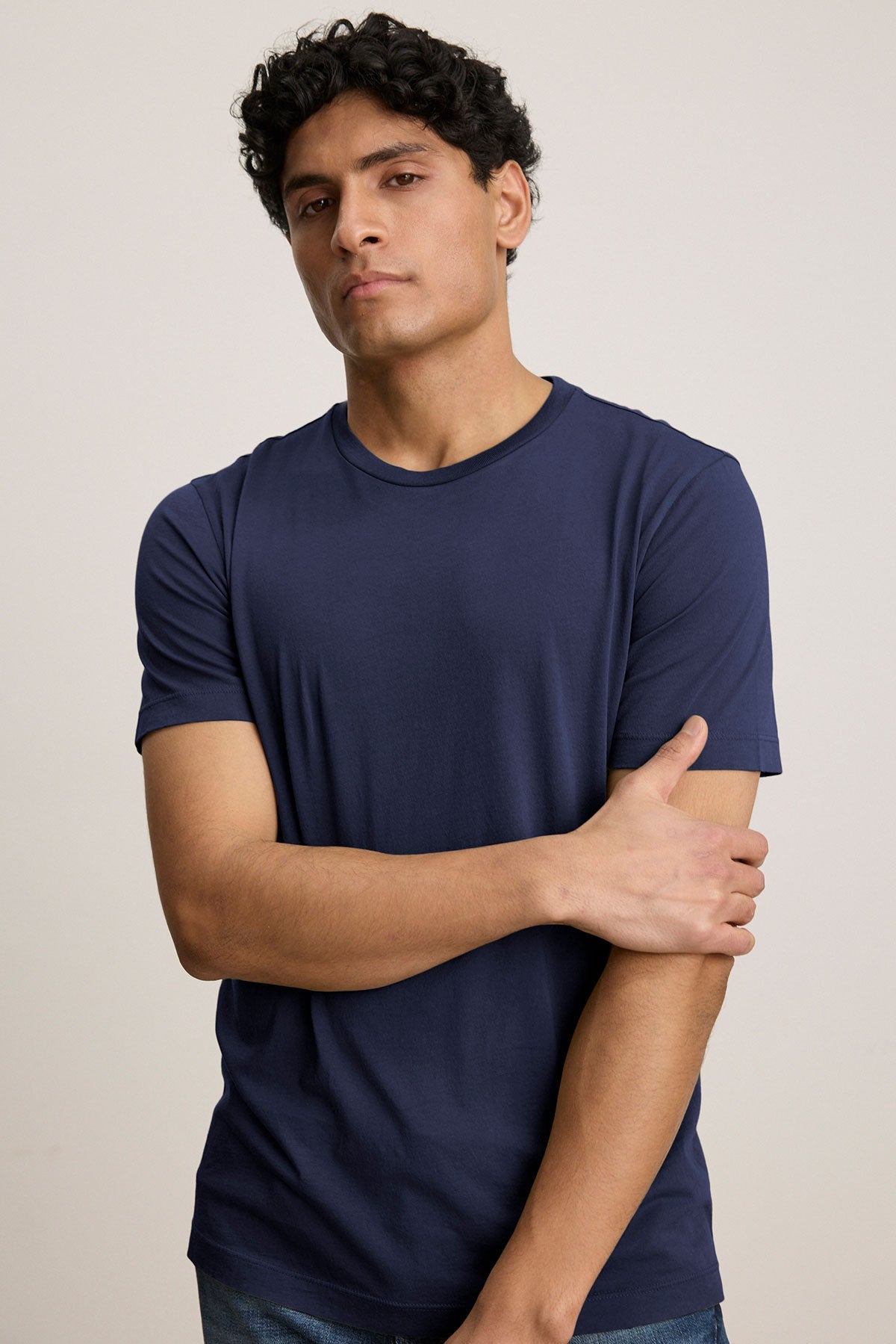 HOWARD TEE