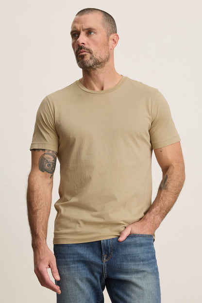 HOWARD TEE