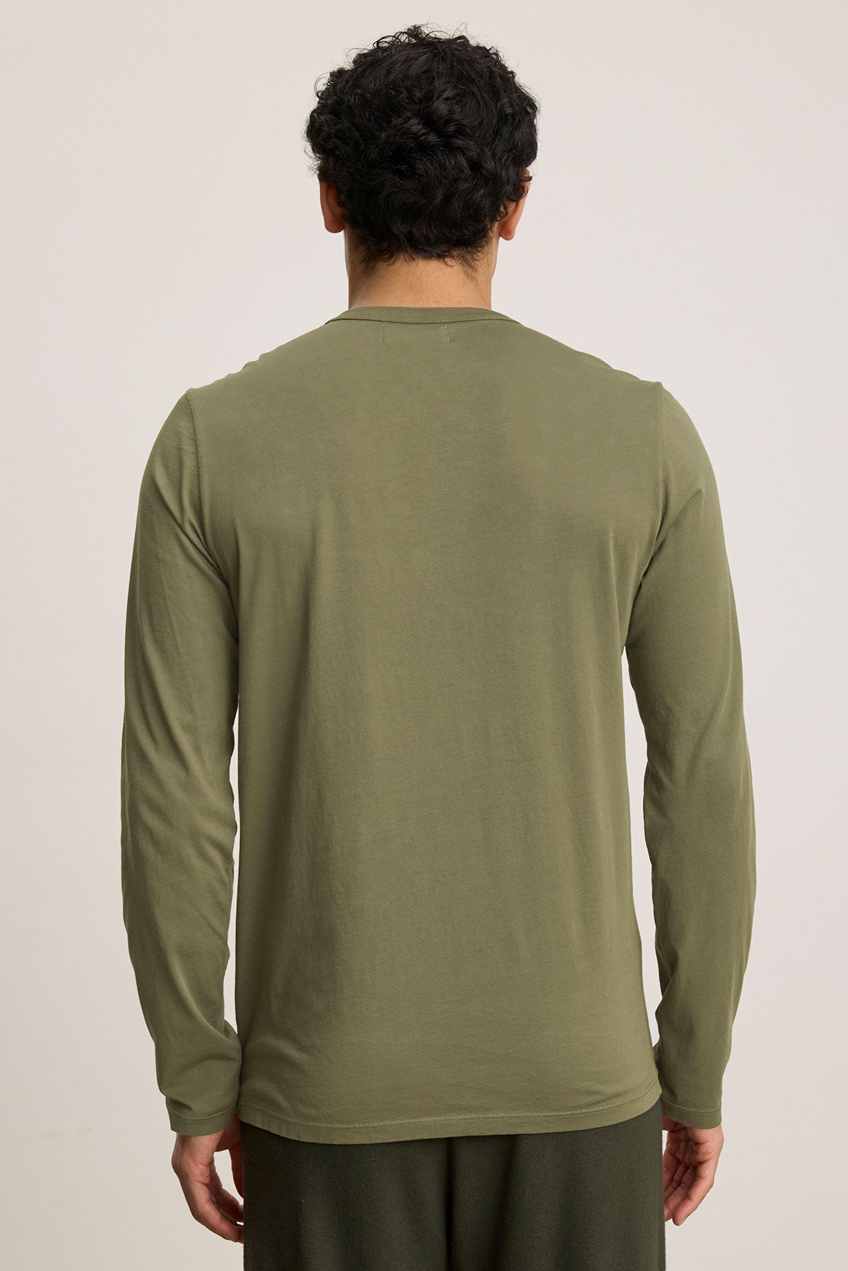 ROWLAND TEE