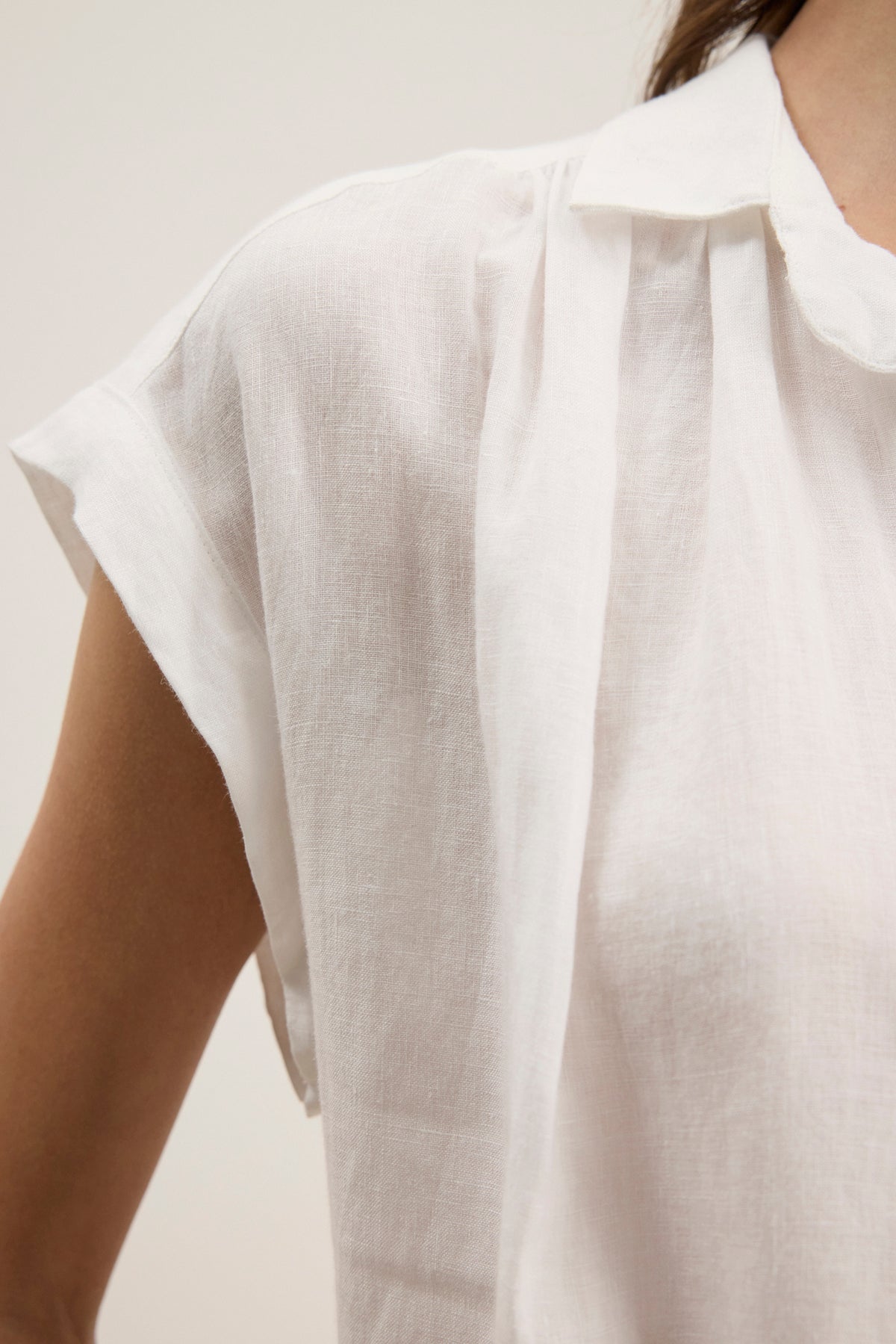 ELOWEN LINEN TOP