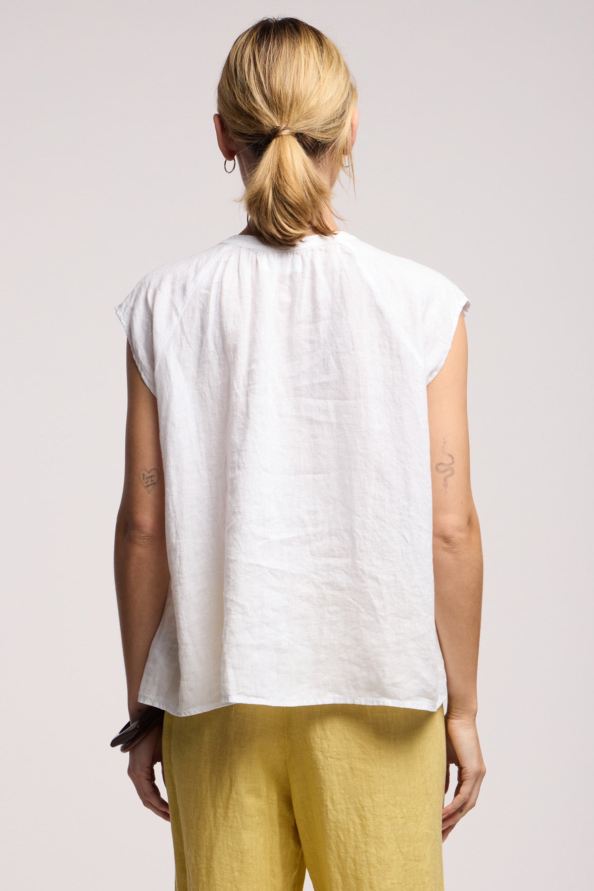 BEC LINEN TOP