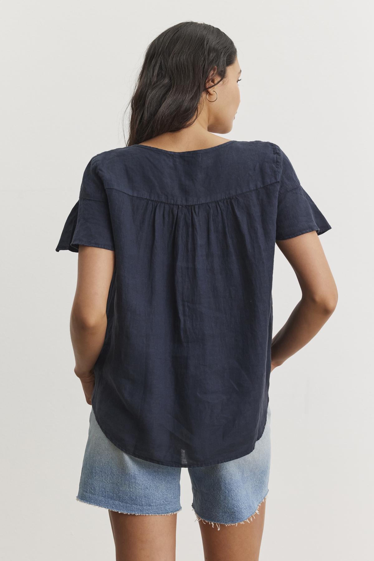 JENNIFER LINEN TOP